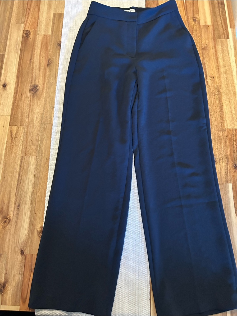 Aritzia Effortless Pants Wide-Leg Trousers in Navy Size 6